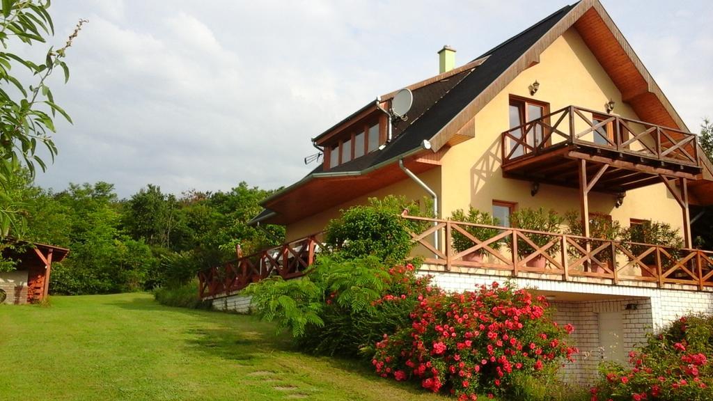 Kincses Vendeghaz Hotel Balatongyorok Exterior photo